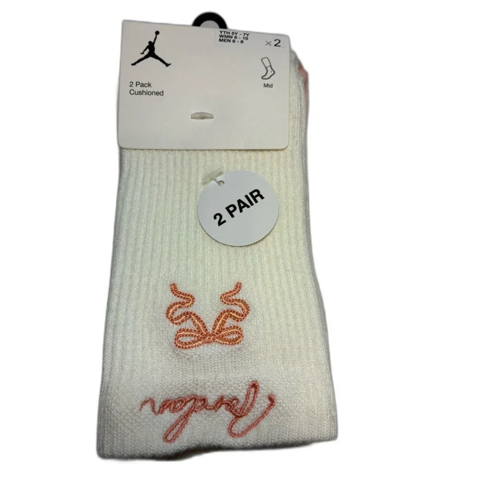 Jordan 2-Pack White Cushioned Crew Socks with pink Embroidery youth 5Y-7Y new